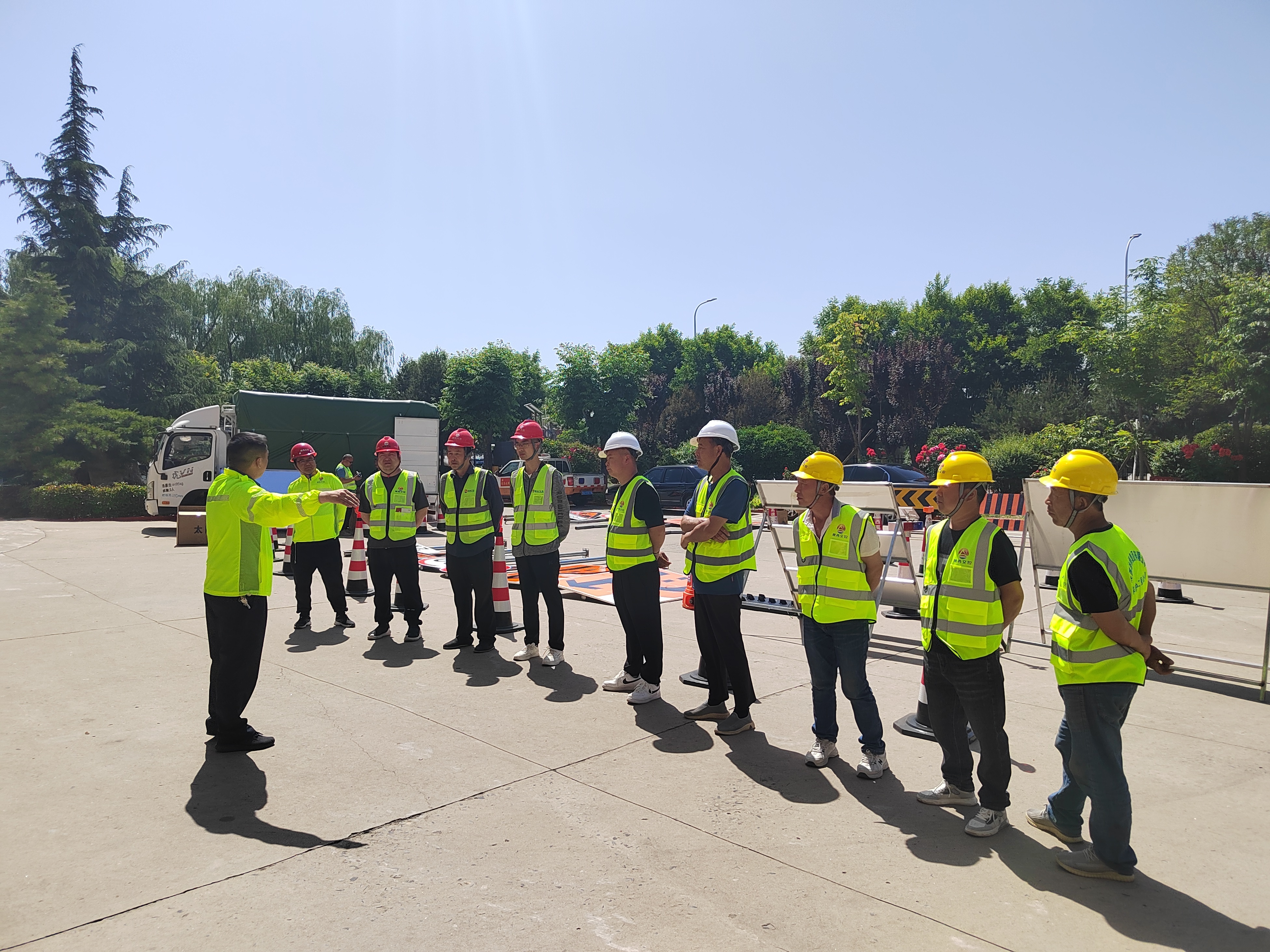 陝西(xī)交通控股集團有(yǒu)限公司運營管理(lǐ)分(fēn)公司2024年養護工(gōng)程施工(gōng)YHSG03-2024标段